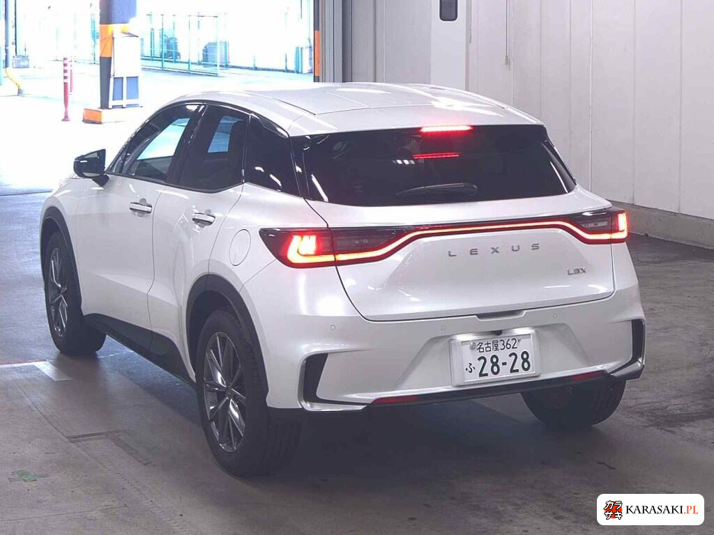 2025 Lexus LBX Elegant 2