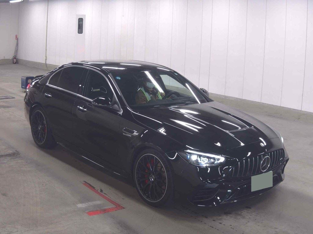 Mercedes-AMG C-Class 2024 z aukcji japońskiej