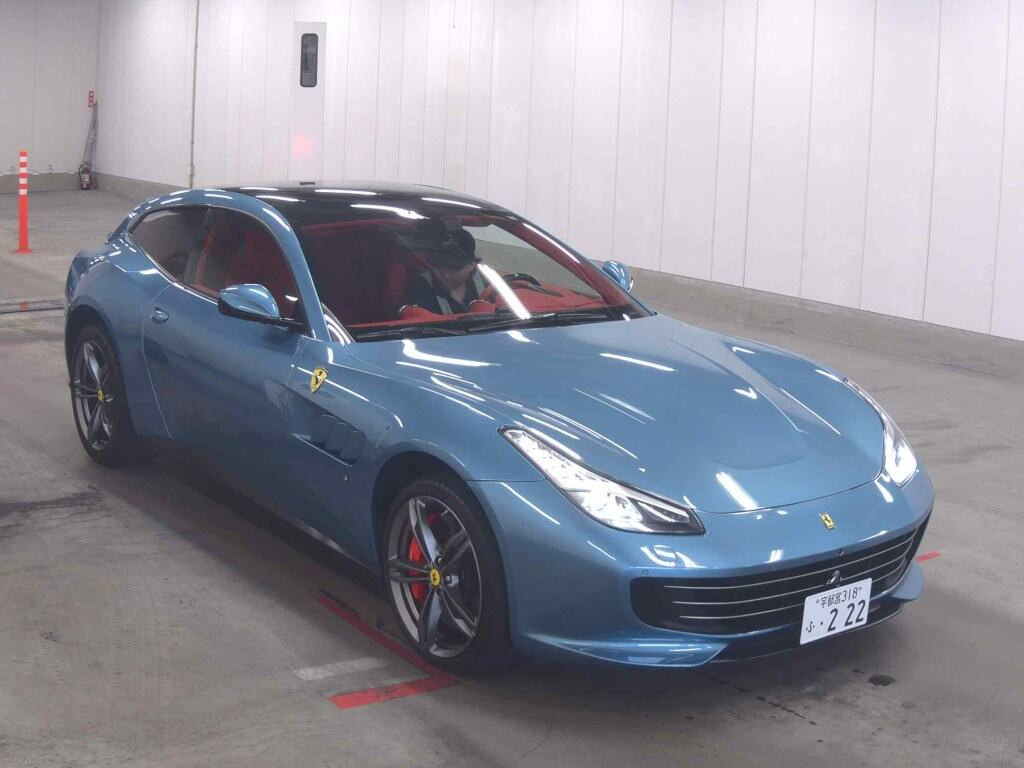 Ferrari GTC4 Lusso 2018 z aukcji japońskiej