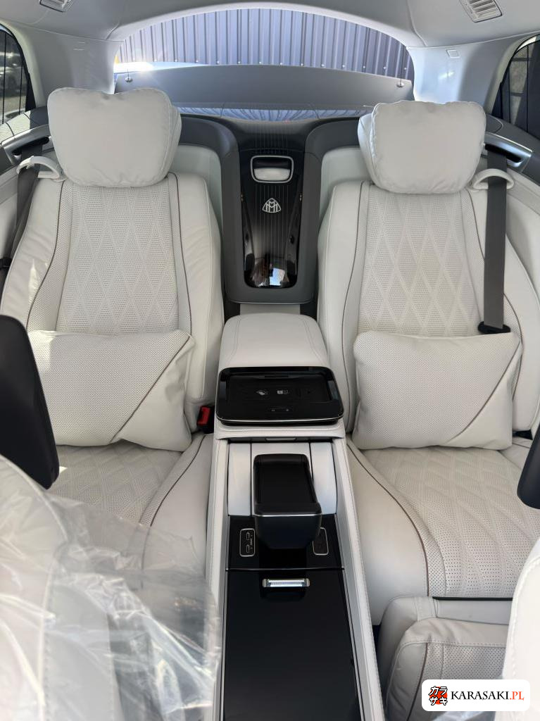 2024 Mercedes-Maybach GLS-Class 4WD GLS600 4MATIC Isg Model 15