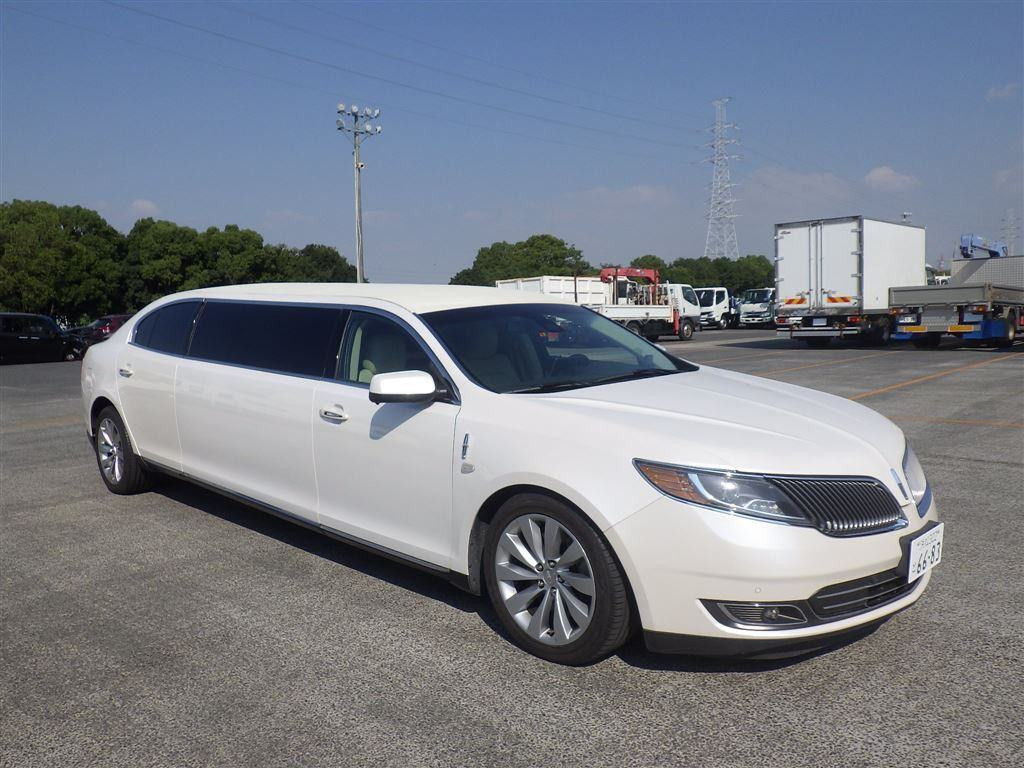 Lincoln MKS 2017 z aukcji japońskiej