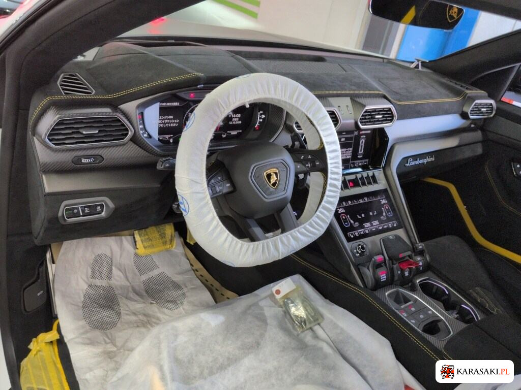 2025 Lamborghini Urus 4WD Performante 5
