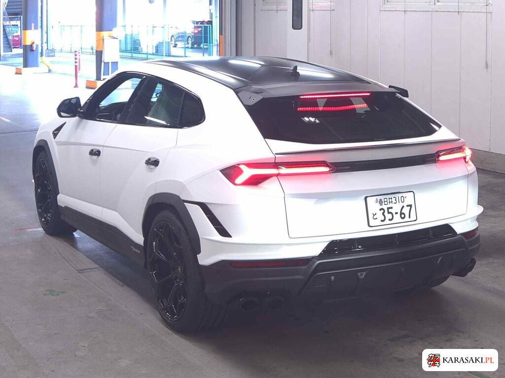 2025 Lamborghini Urus 4WD Performante 2
