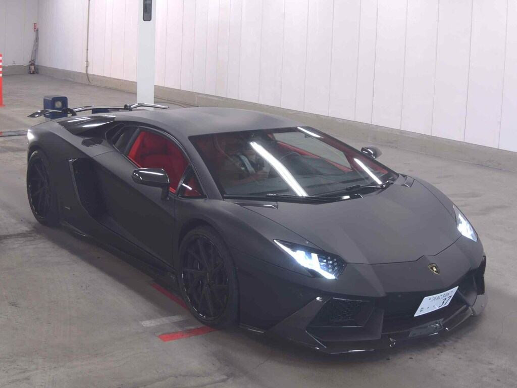 Lamborghini Aventador 2017 z aukcji japońskiej