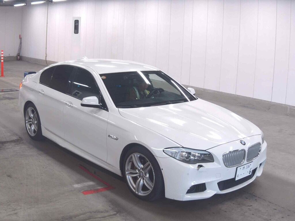 BMW 5 Series 2012 z aukcji japońskiej