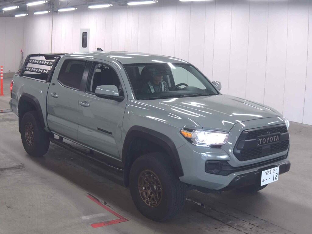 America Toyota Tacoma 2022 z aukcji japońskiej