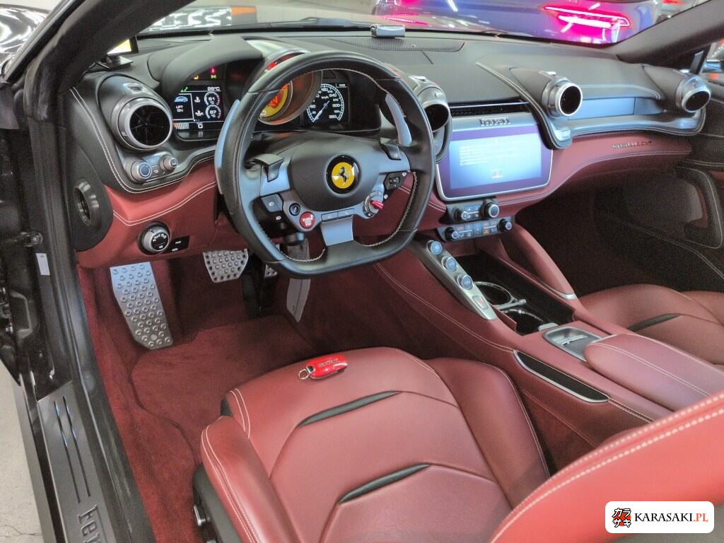 2018 Ferrari GTC4 Lusso T 5