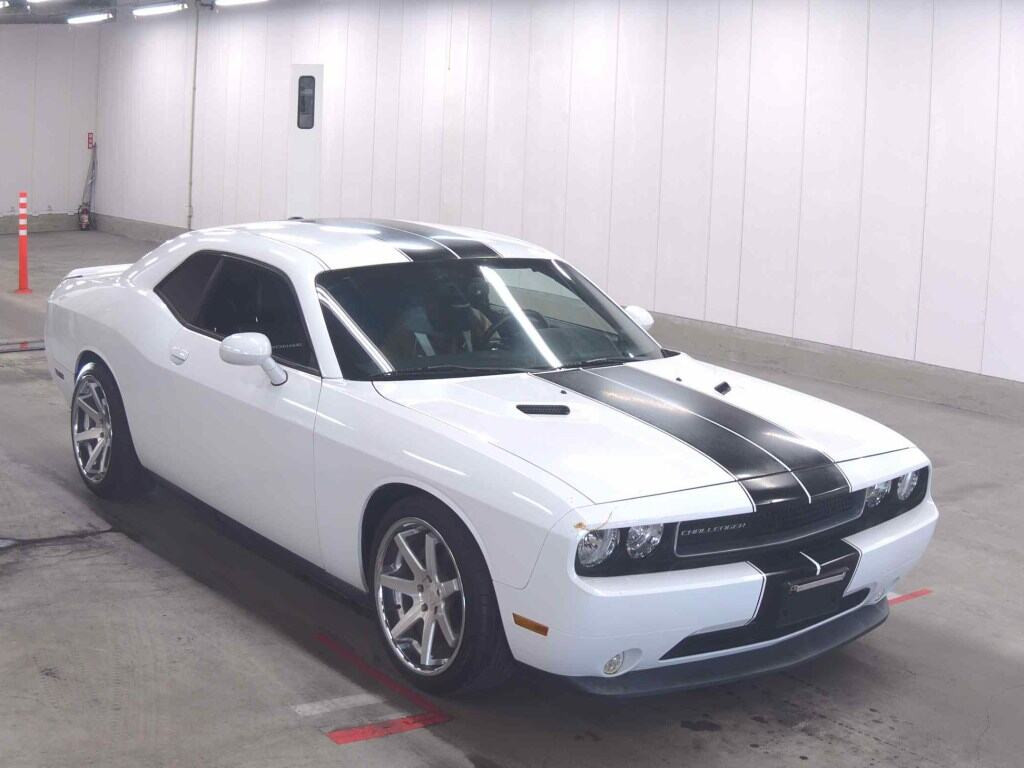 Dodge Challenger 2015 z aukcji japońskiej