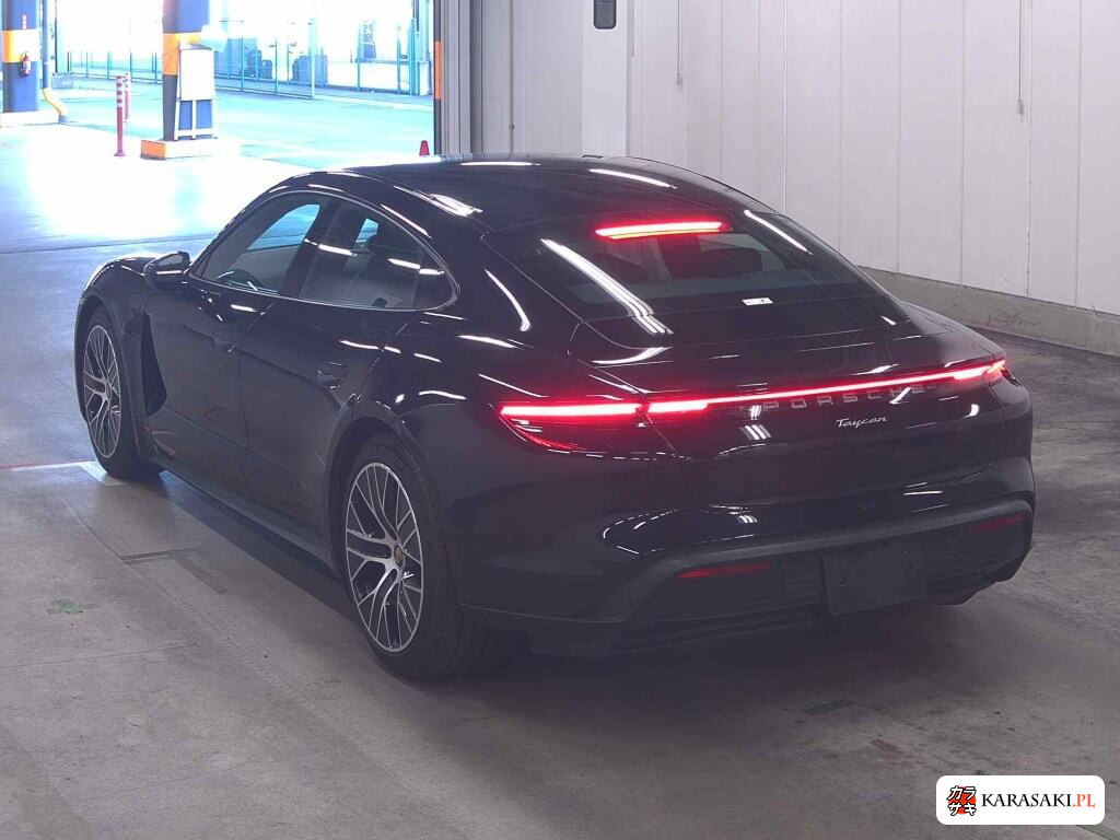 2022 Porsche Taycan 4D Base Grade 2