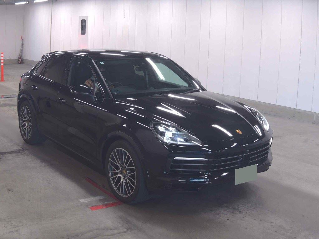 Porsche Cayenne Coupe 2022 z aukcji japońskiej