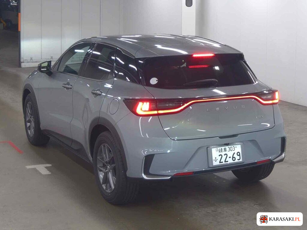2024 Lexus LBX Elegant 2