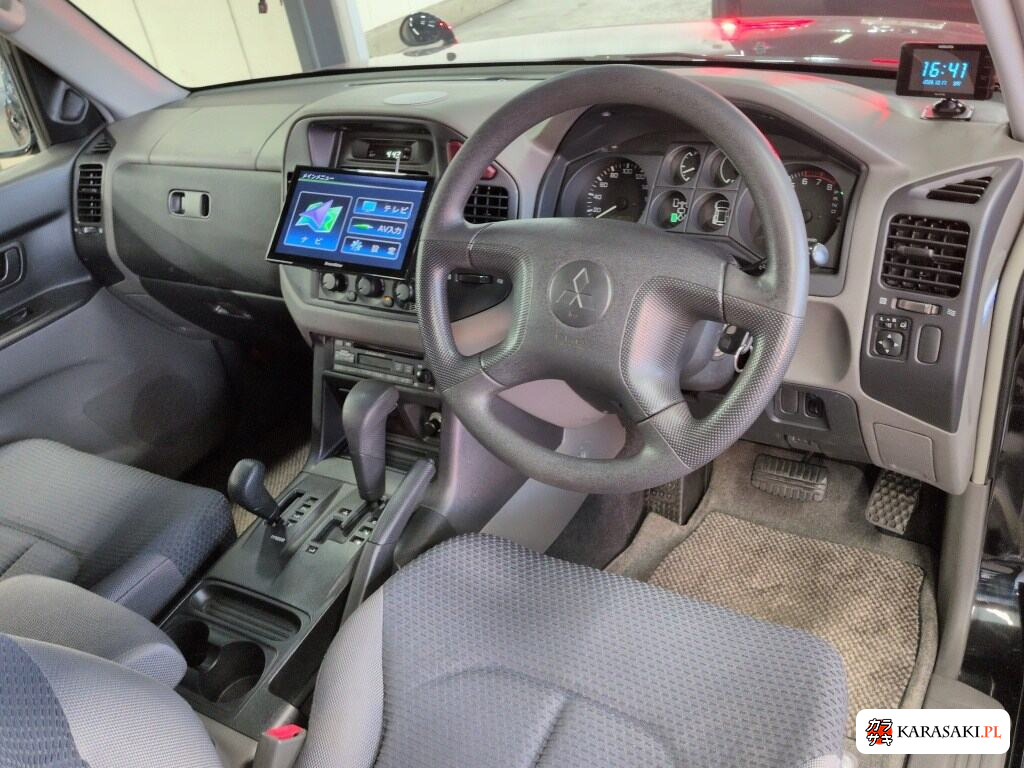Mitsubishi Pajero 2003 z aukcji japońskiej
