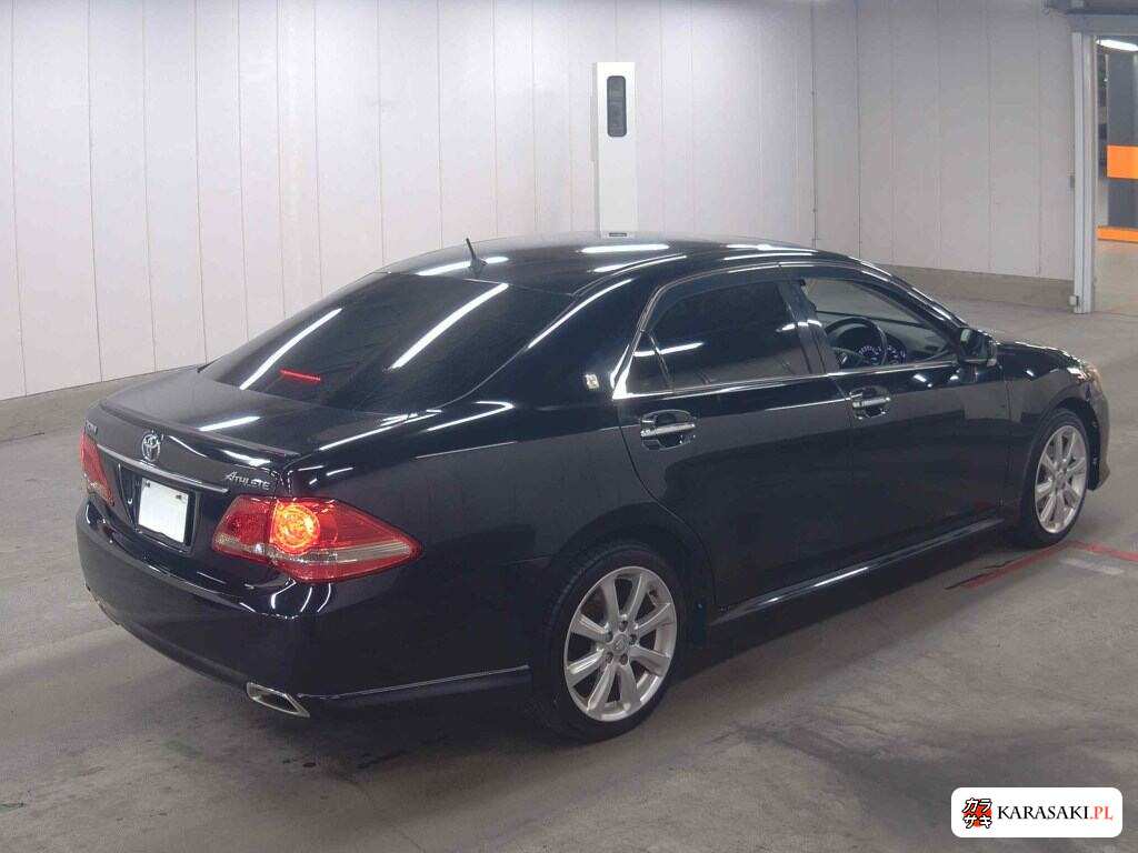 Toyota Crown 2009 z aukcji japońskiej