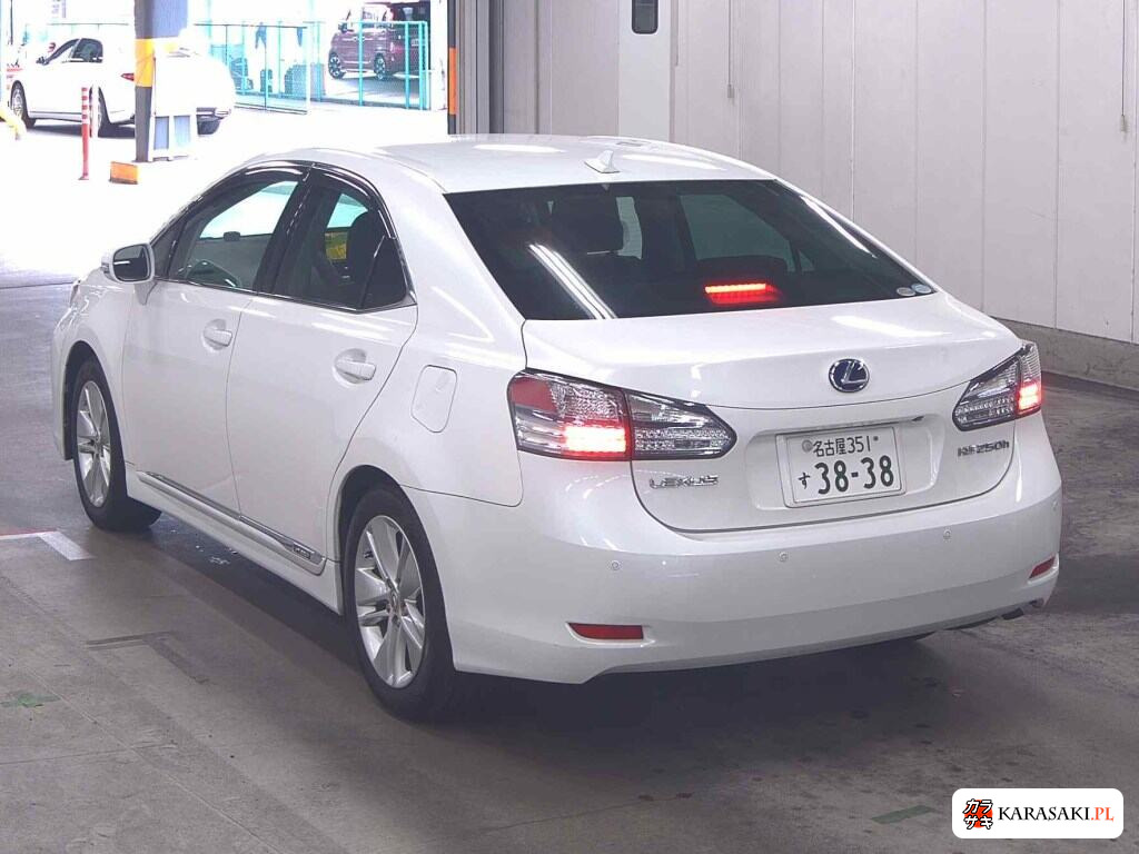 Lexus HS 2009 z aukcji japońskiej