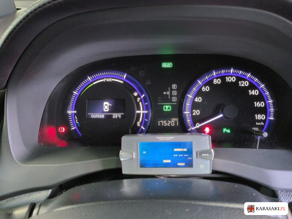 Lexus HS 2009 z aukcji japońskiej