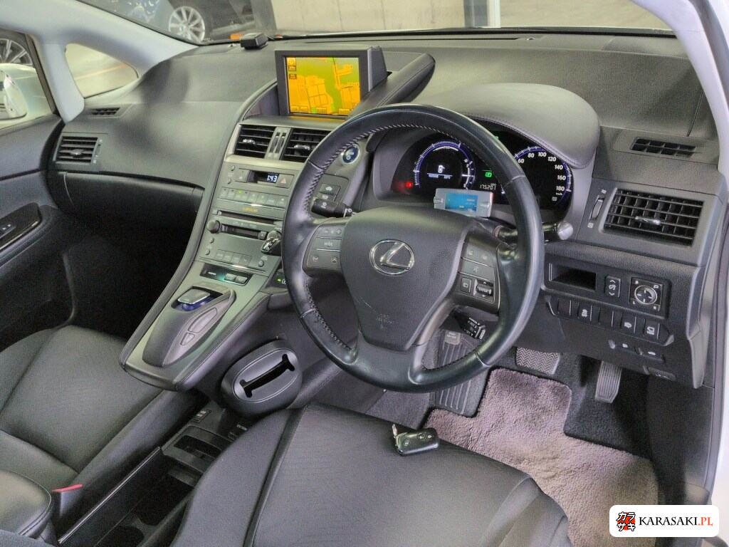 Lexus HS 2009 z aukcji japońskiej