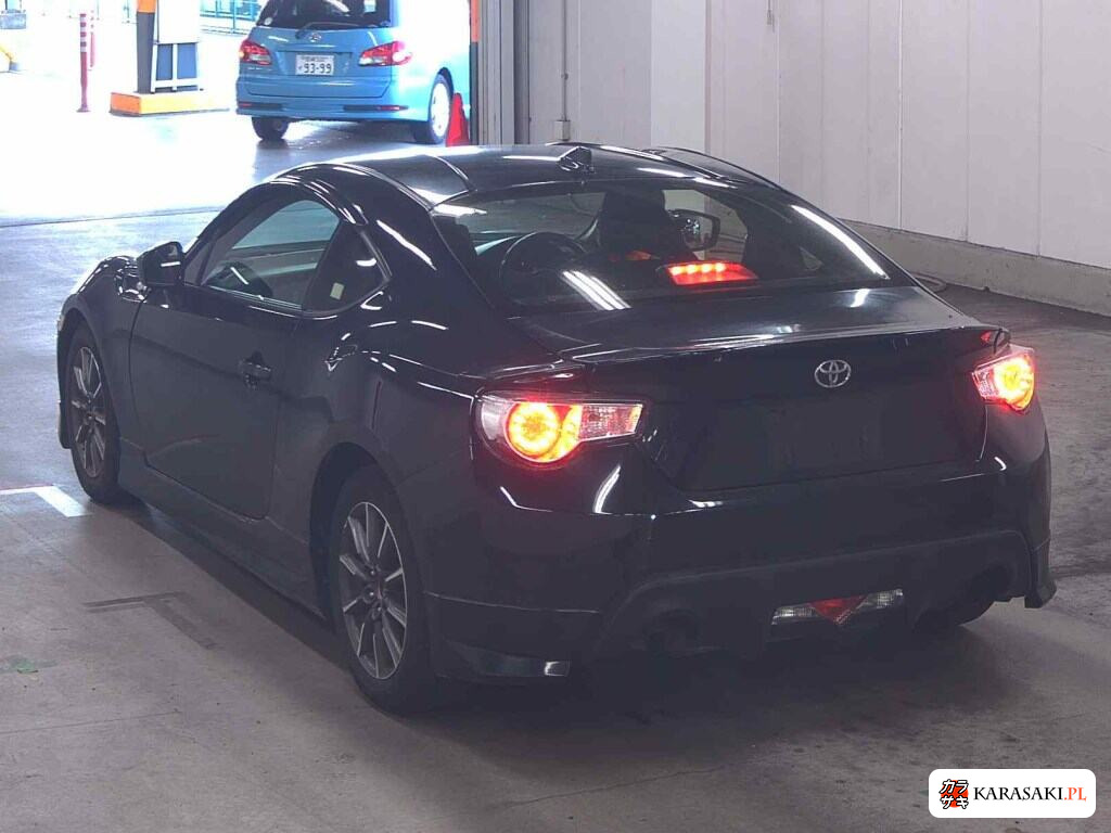 Toyota 86 2015 z aukcji japońskiej
