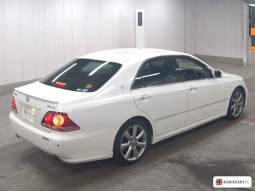 Toyota Crown 2007 z aukcji japońskiej