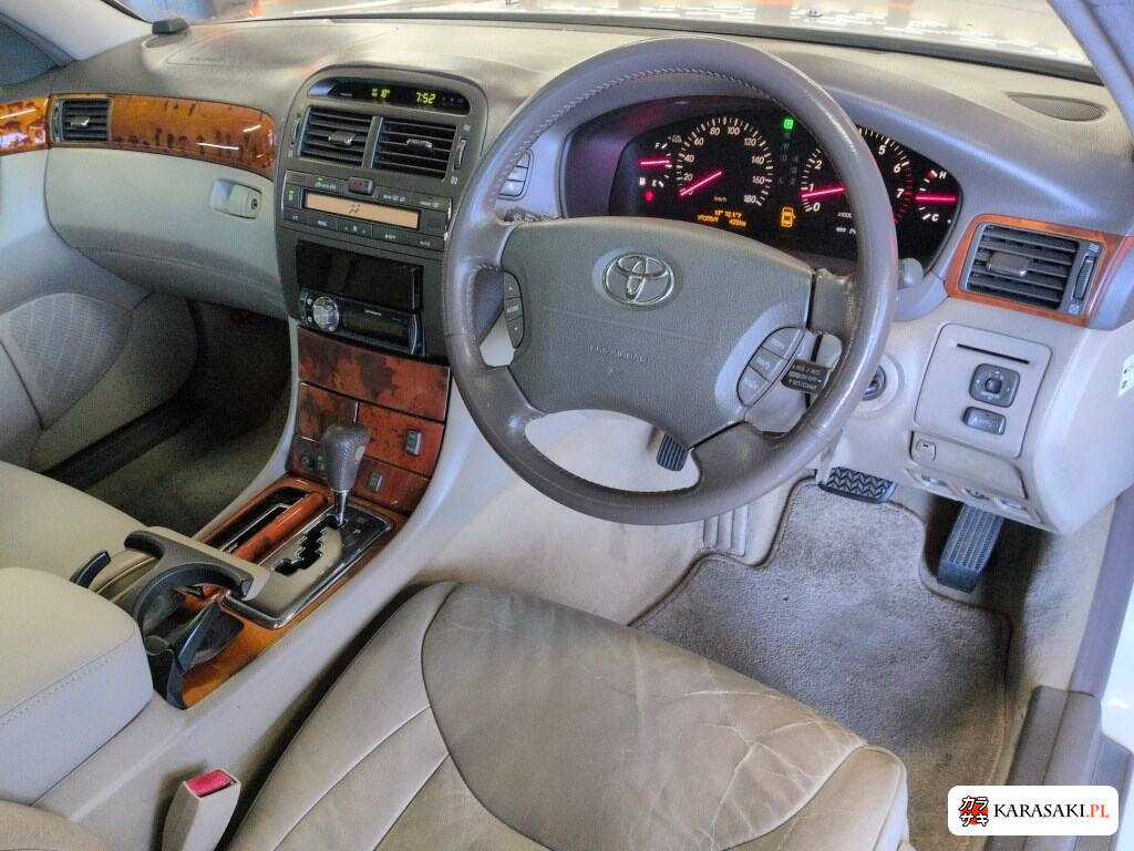Toyota Celsior 2002 z aukcji japońskiej
