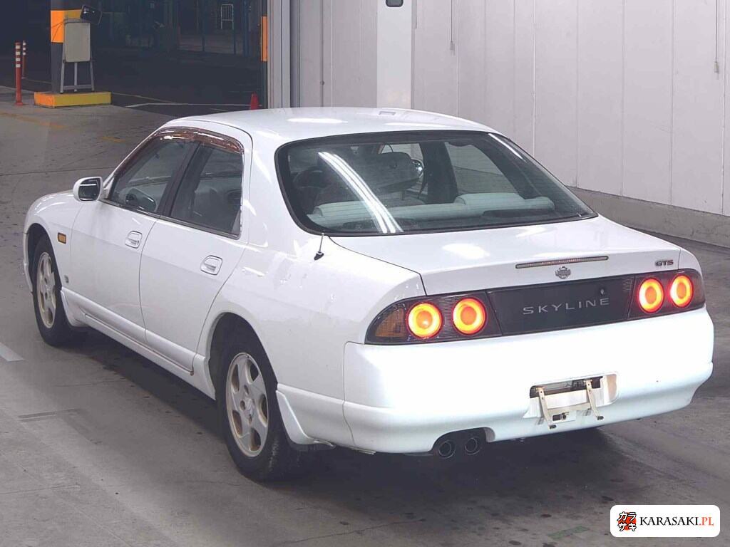 Nissan Skyline 1995 from a Japanese auction