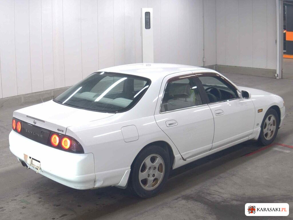 Nissan Skyline 1995 from a Japanese auction