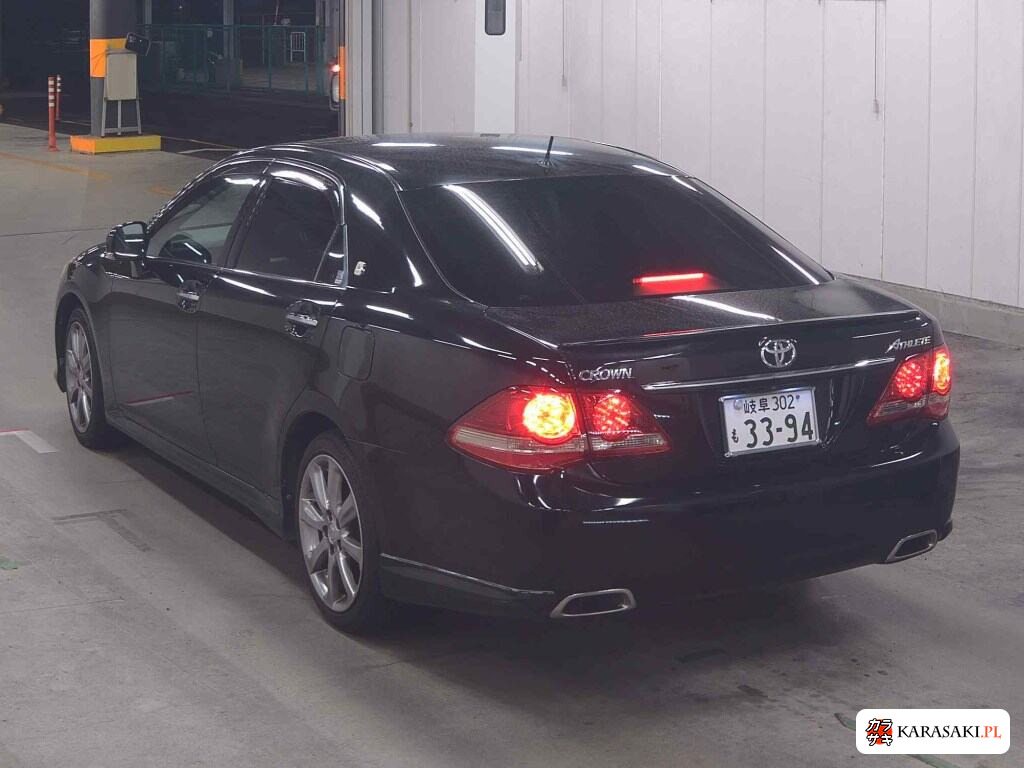 Toyota Crown 2008 z aukcji japońskiej