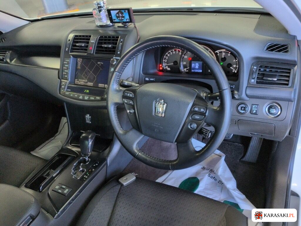Toyota Crown 2008 z aukcji japońskiej