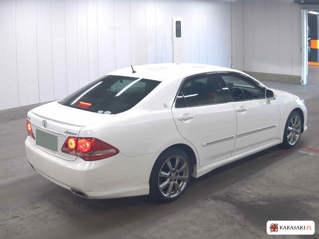 Toyota Crown 2008 z aukcji japońskiej