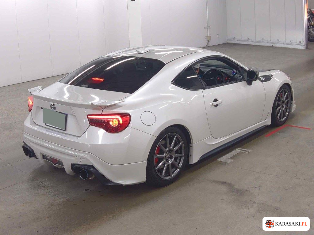 Toyota 86 2013 z aukcji japońskiej