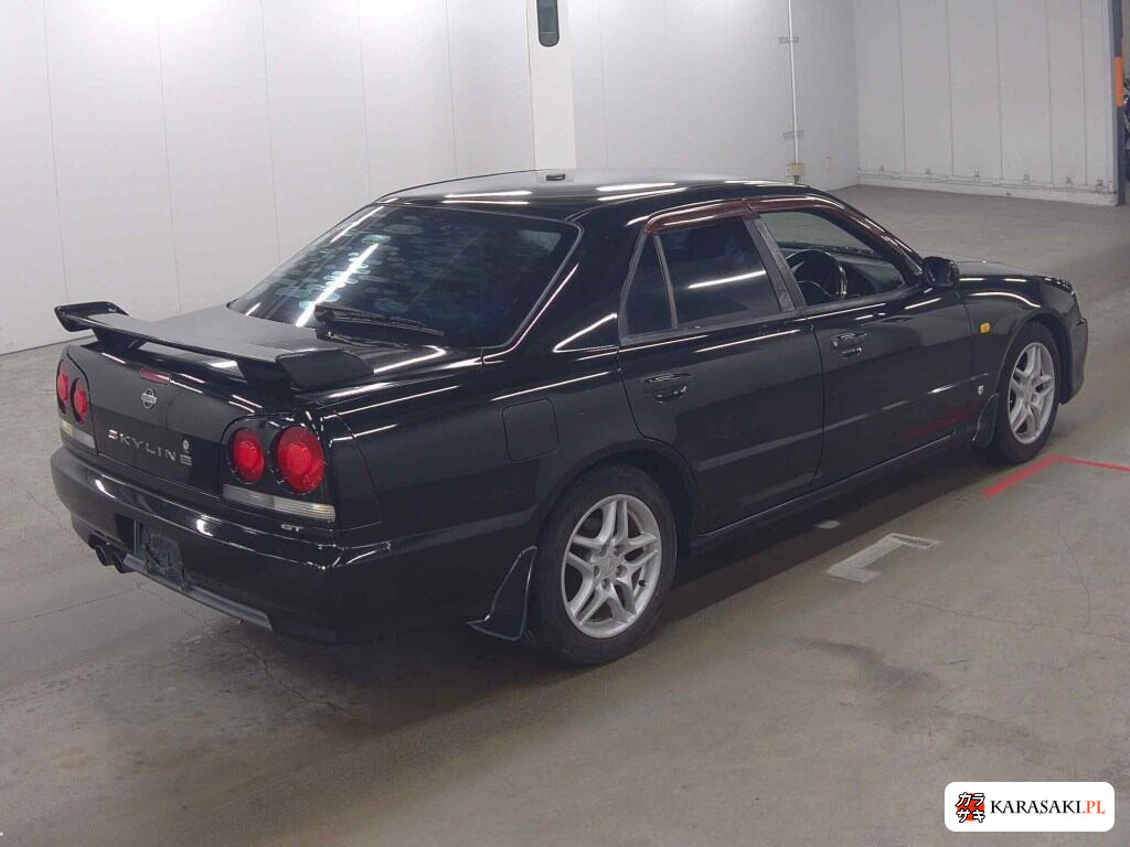 Nissan Skyline 2000 from a Japanese auction