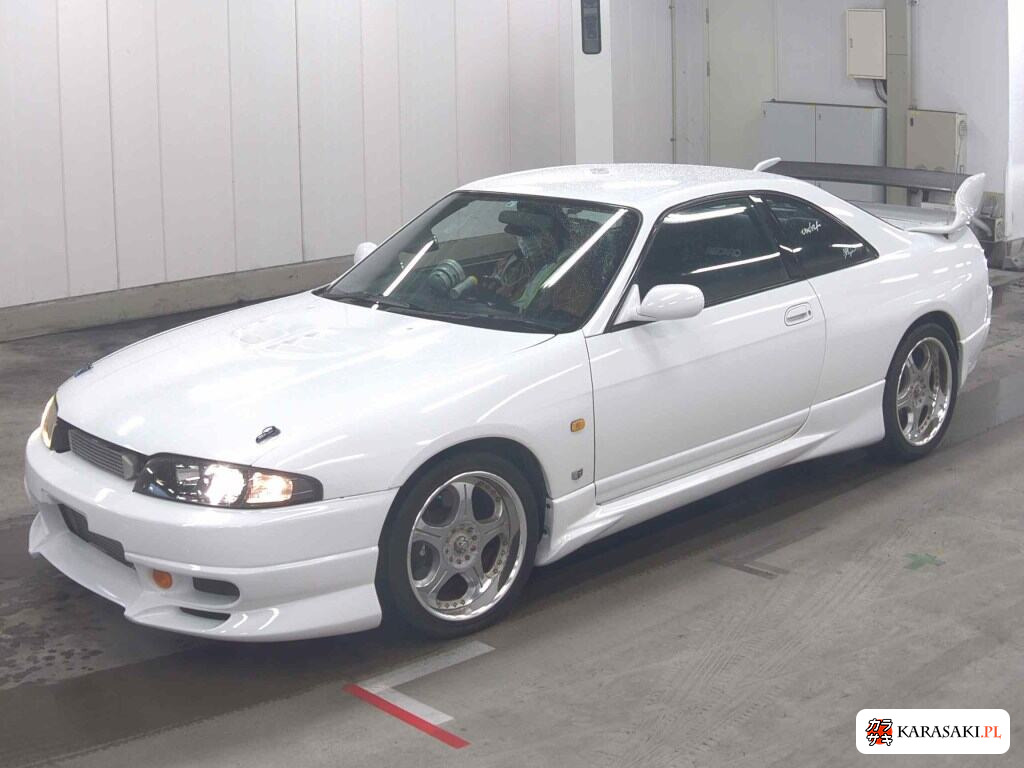 Nissan Skyline 1997 z aukcji japońskiej