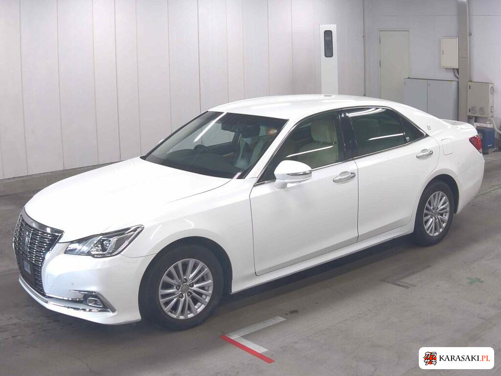 Toyota Crown 2016 z aukcji japońskiej