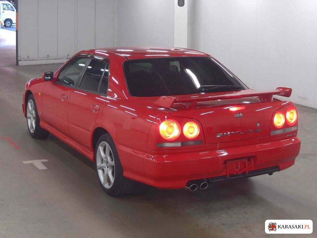 Nissan Skyline 1998 z aukcji japońskiej