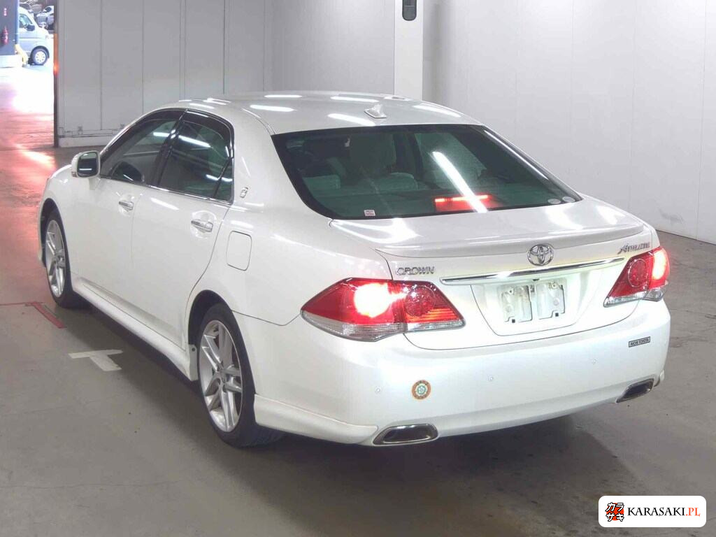 Toyota Crown 2010 z aukcji japońskiej