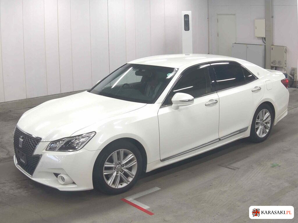 Toyota Crown 2015 z aukcji japońskiej
