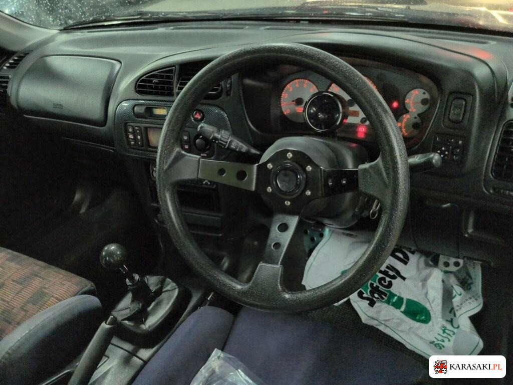 Mitsubishi Lancer 1996 z aukcji japońskiej