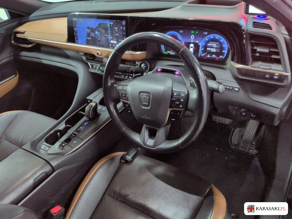 Toyota Crown Crossover 2023 z aukcji japońskiej