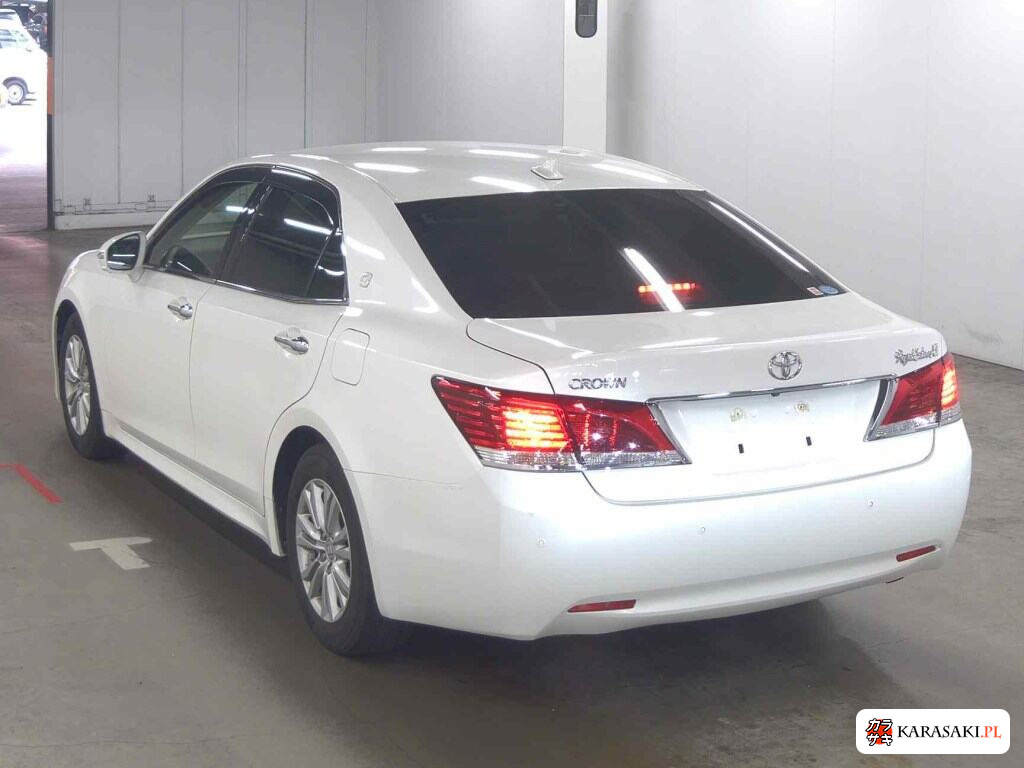 Toyota Crown 2013 z aukcji japońskiej