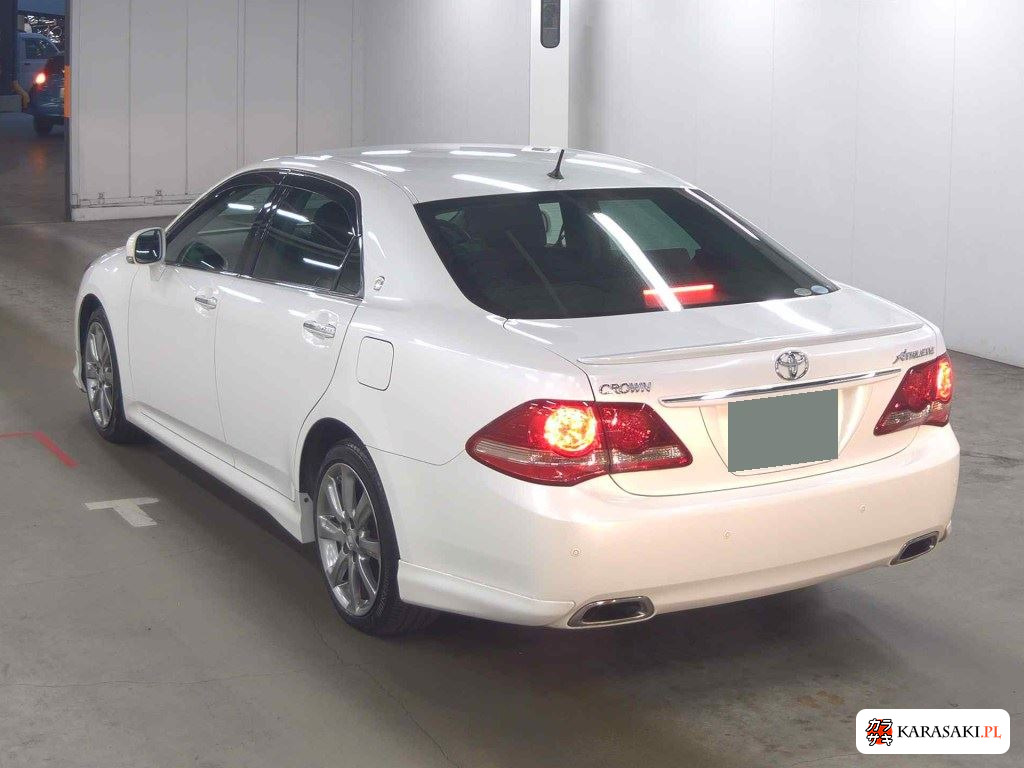 Toyota Crown 2008 z aukcji japońskiej