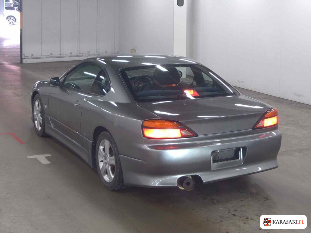 Nissan Silvia 2000 z aukcji japońskiej