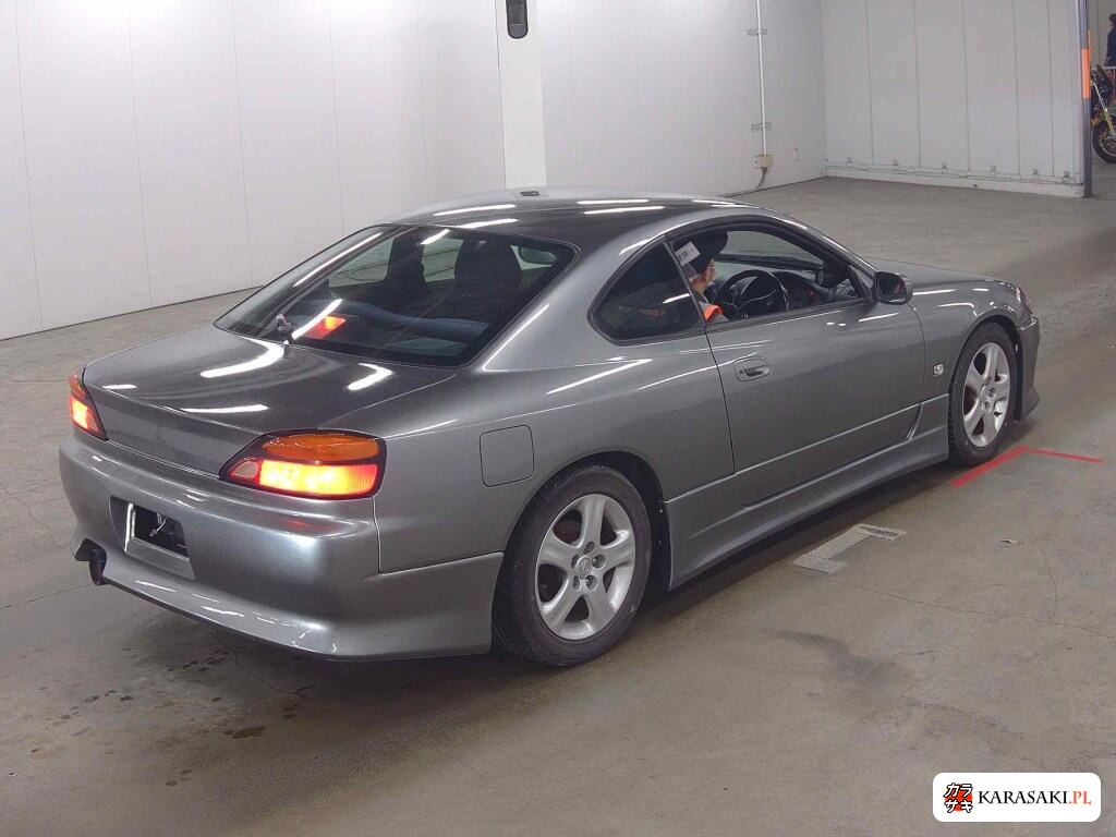 Nissan Silvia 2000 z aukcji japońskiej
