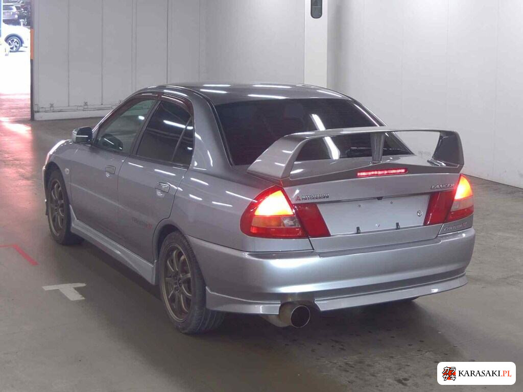 Mitsubishi Lancer 1996 z aukcji japońskiej