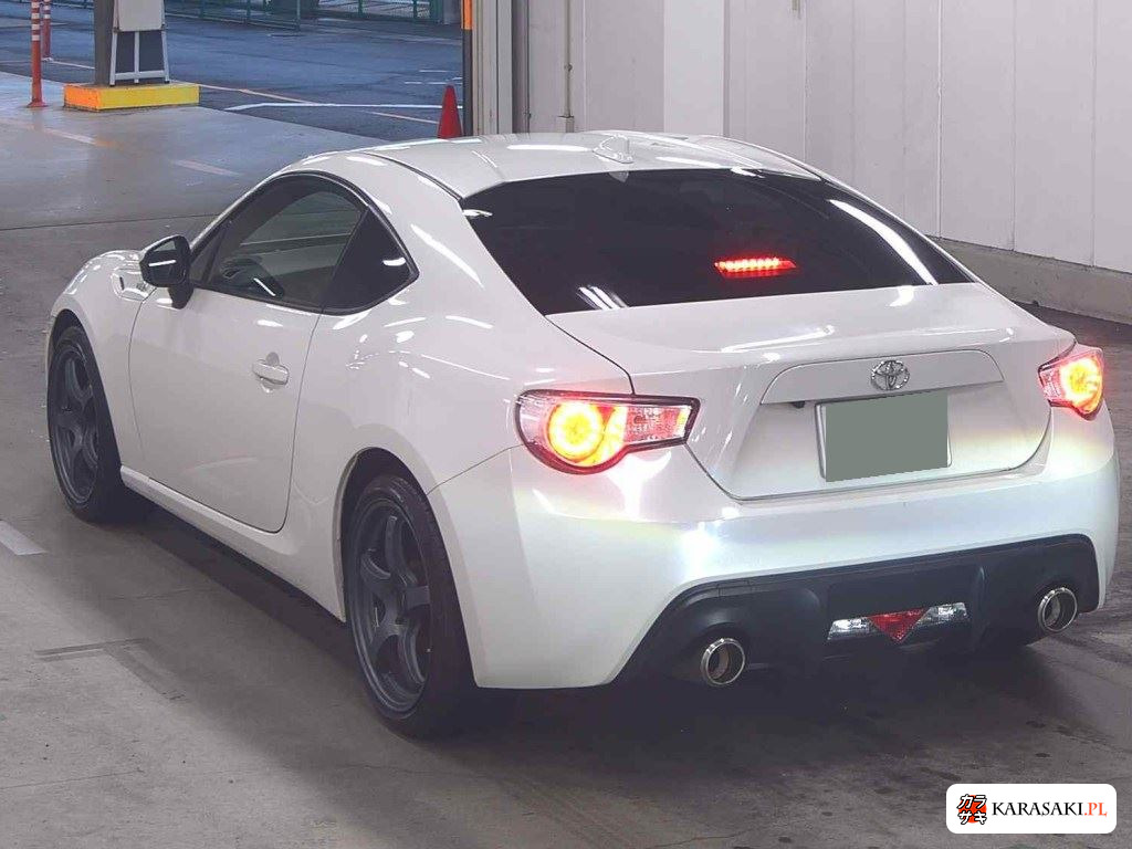 Toyota 86 2016 z aukcji japońskiej