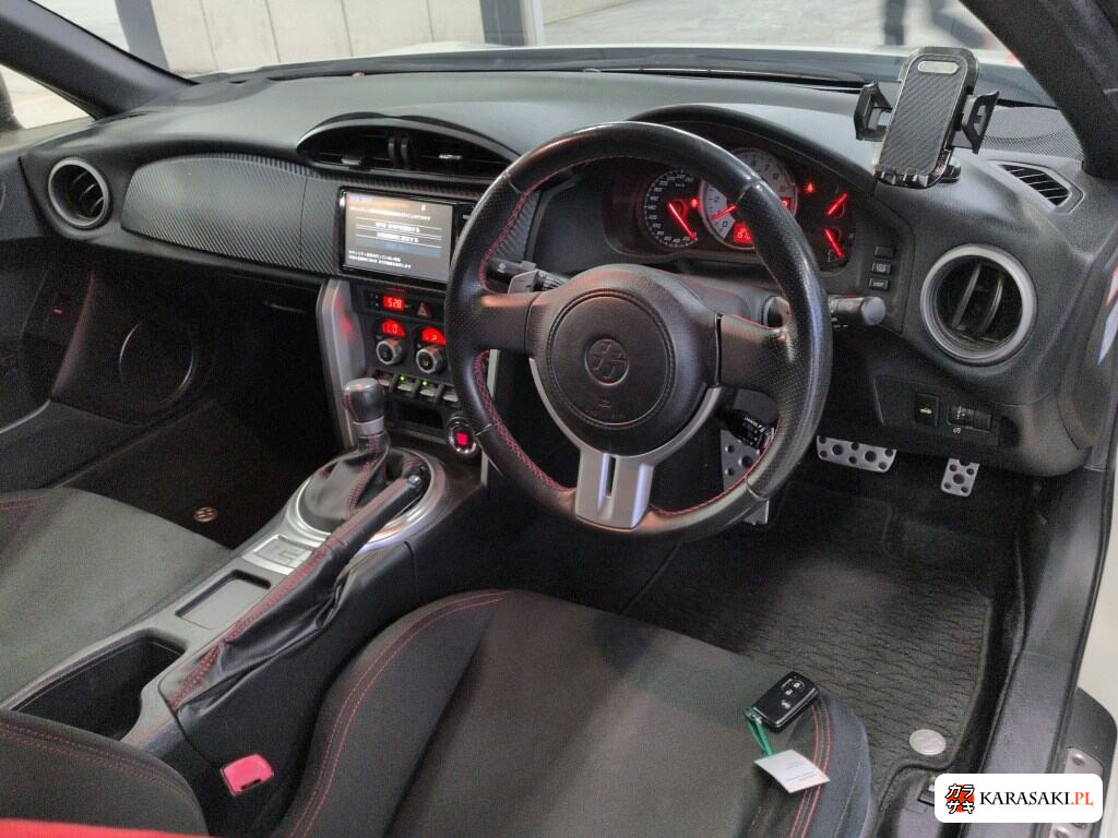 Toyota 86 2016 z aukcji japońskiej