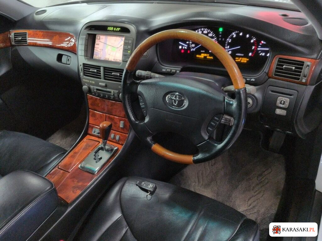 Toyota Celsior 2004 z aukcji japońskiej