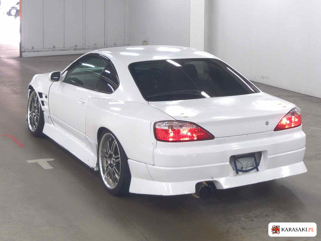 Nissan Silvia 2001 z aukcji japońskiej