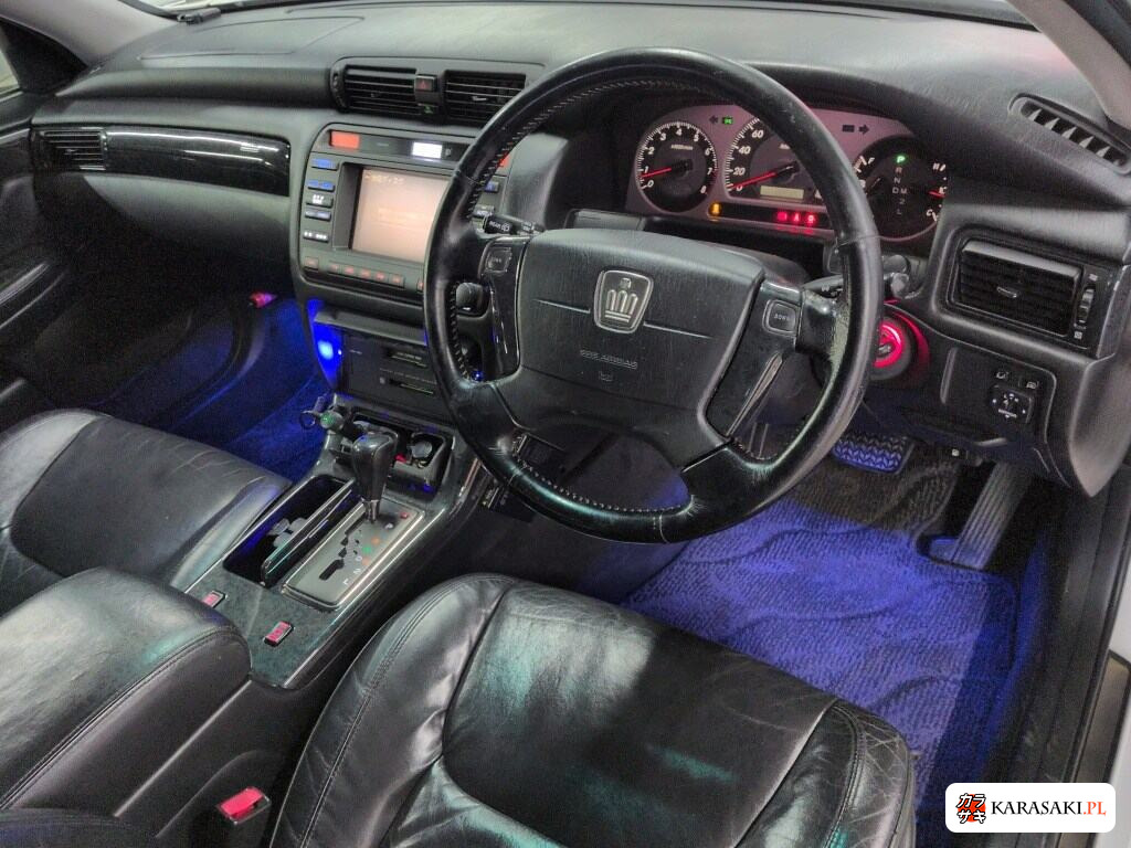 Toyota Crown Estate 2002 z aukcji japońskiej