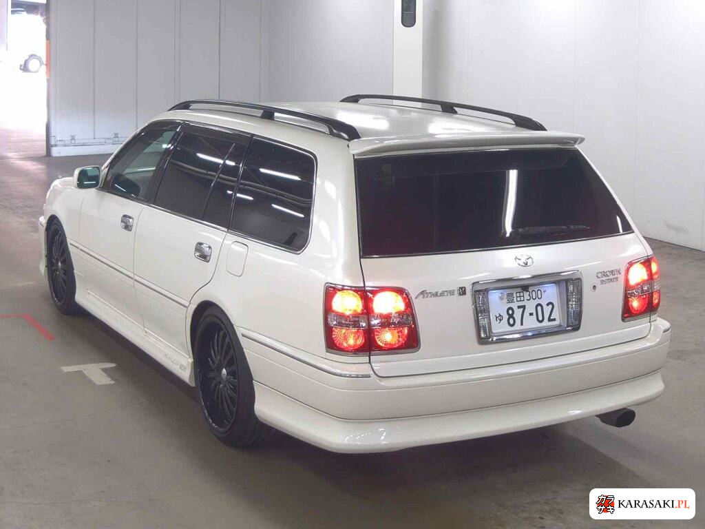 Toyota Crown Estate 2002 z aukcji japońskiej