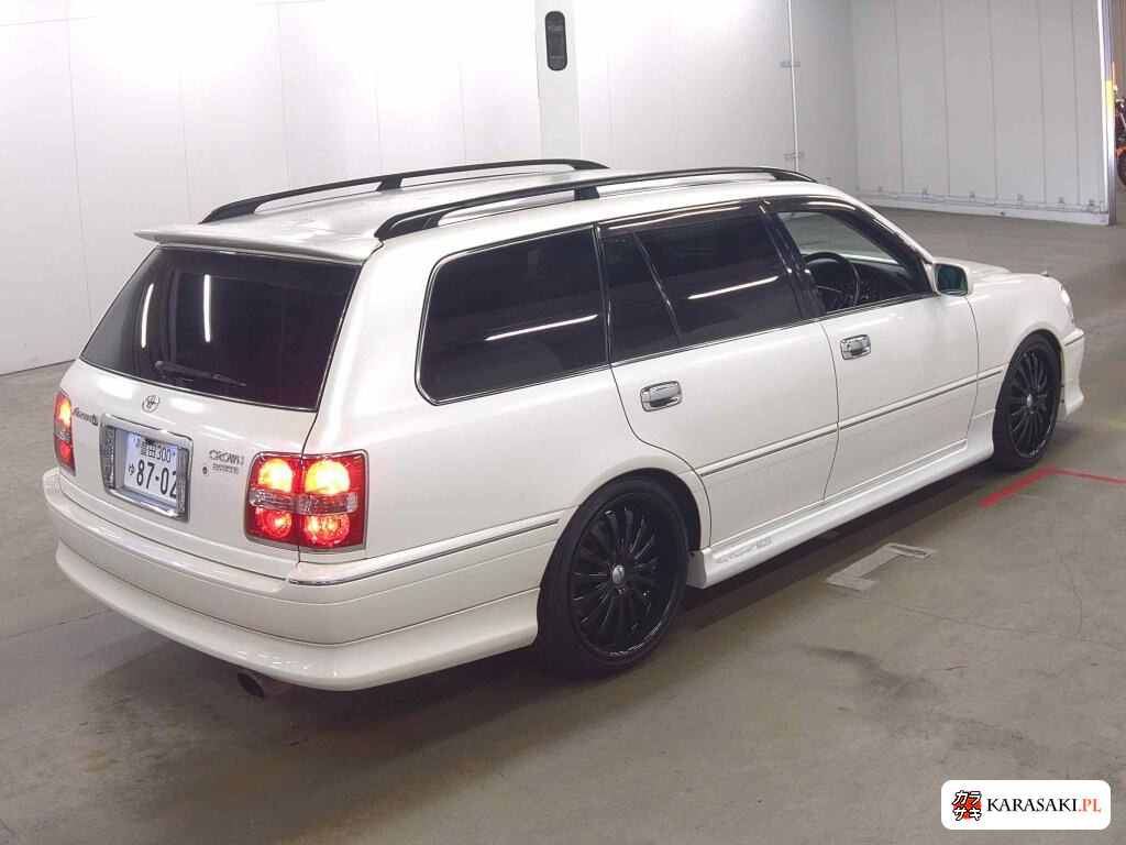 Toyota Crown Estate 2002 z aukcji japońskiej