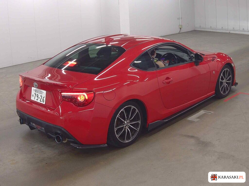 Toyota 86 2016 z aukcji japońskiej